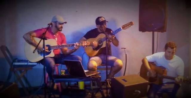 11148459_432599803575748_7138081198937529091_n