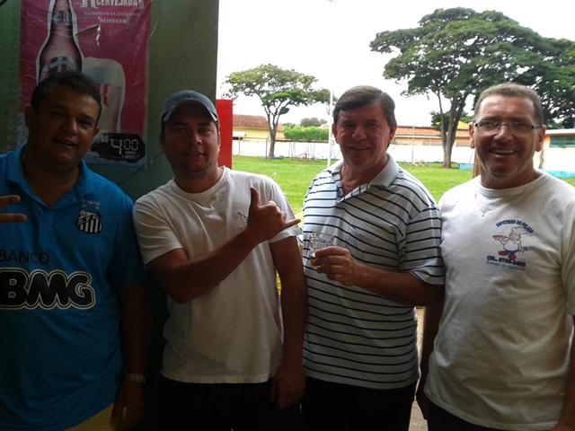 922481_162810763887988_1241351237_o