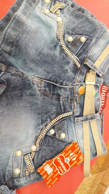 a7d875a3-5d23-4064-8a45-c60230a22e3a