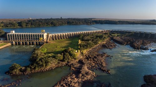 SALTO GRANDE, SP, 2017-07-12: Fotos aereas da UHE de Salto Grande. (Foto: Henrique Manreza)